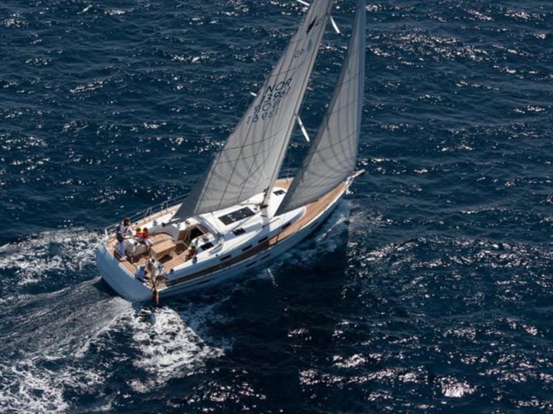 Book yachts online - sailboat - Bavaria Cruiser 45 - Opuh - rent