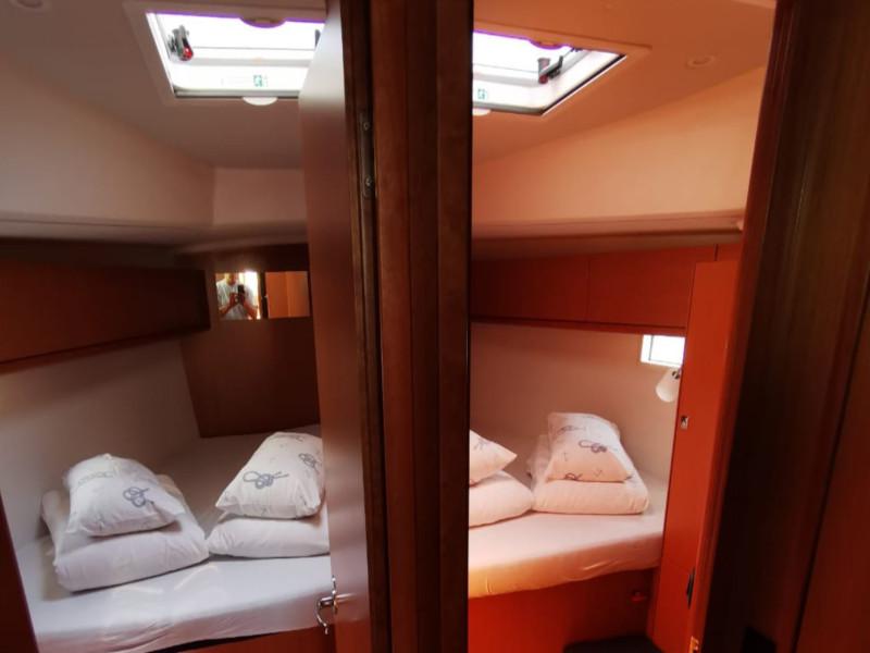 Book yachts online - sailboat - Bavaria Cruiser 46 - Topaz - rent