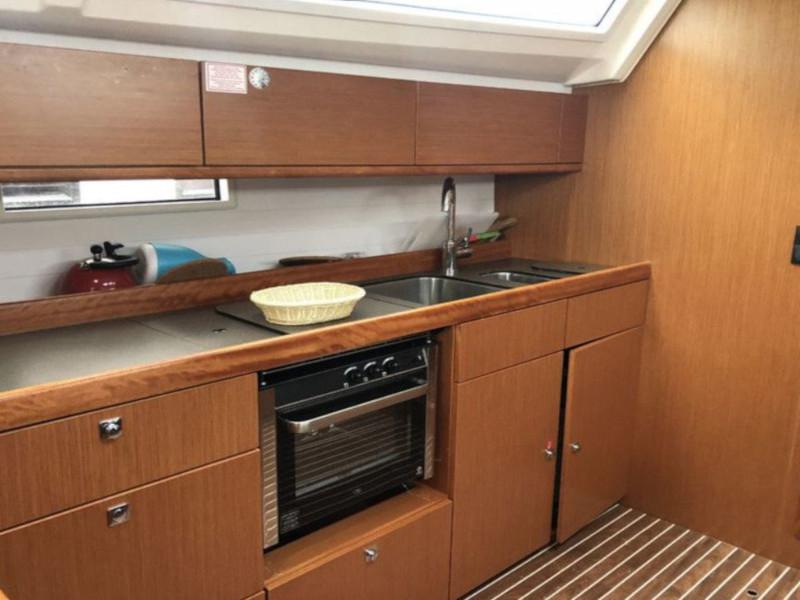 Book yachts online - sailboat - Bavaria Cruiser 46 - Rava - rent