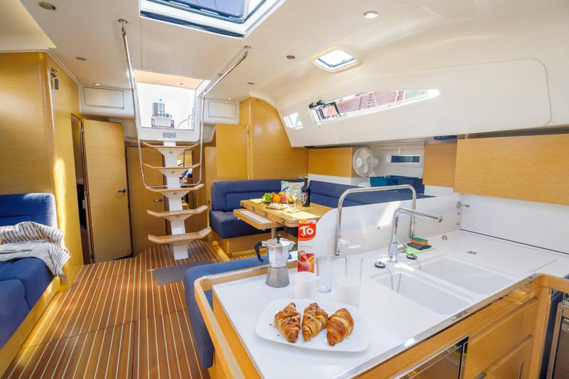 Book yachts online - sailboat - Elan 494 Impression - Wild Wind - rent
