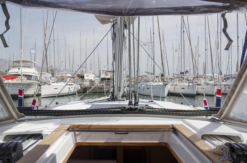 Book yachts online - sailboat - Sun Odyssey 479 - Pacific Gold - rent
