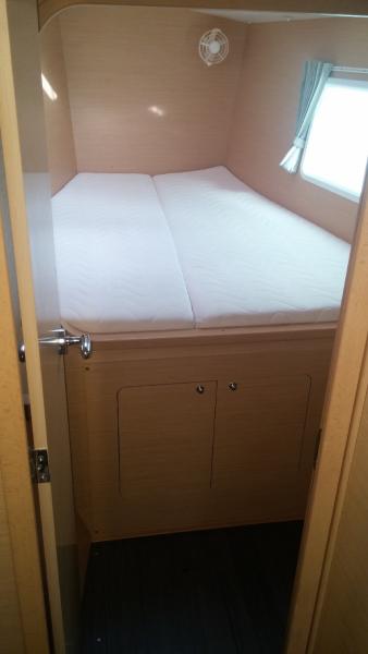 Book yachts online - catamaran - Lagoon 380 S2 - Karla II - rent