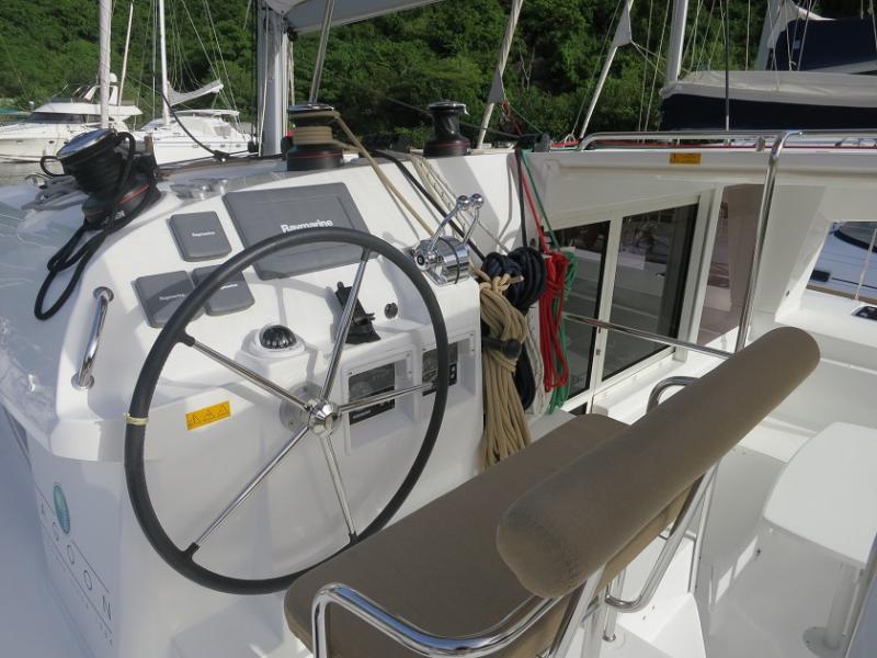 Book yachts online - catamaran - Lagoon 400 - Lianne - rent