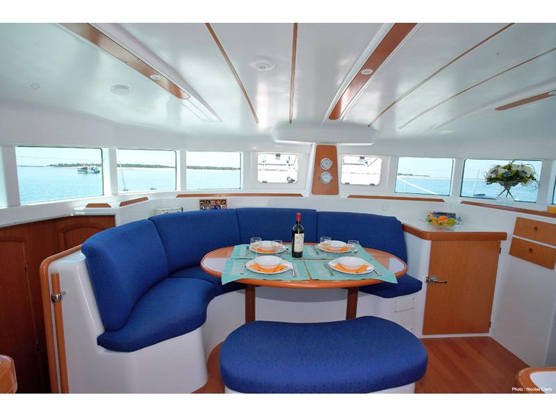 Book yachts online - catamaran - Lagoon 38 - FELICIDAD - rent