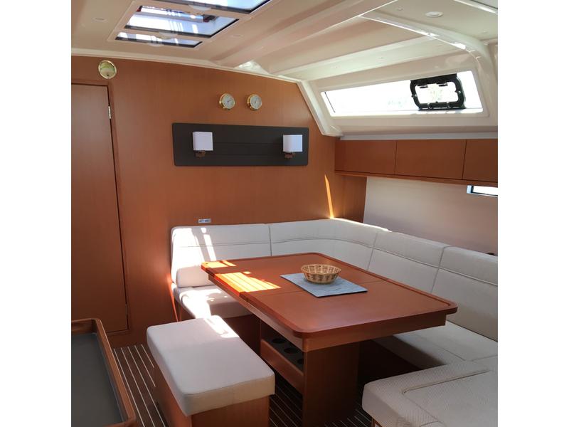 Book yachts online - sailboat - Bavaria Cruiser 46 - C2Day - rent