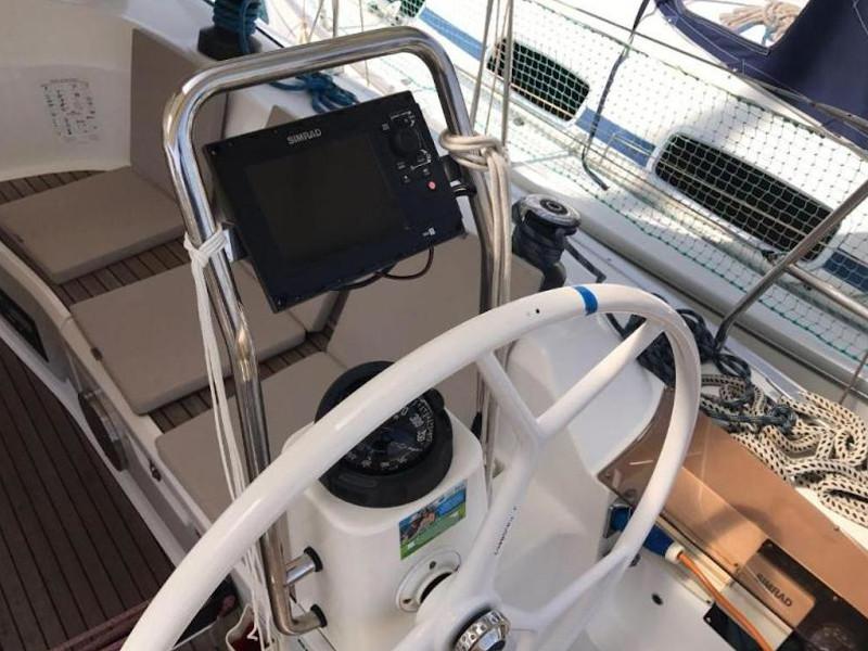 Book yachts online - sailboat - Bavaria 40 Cruiser S - Wilson - rent