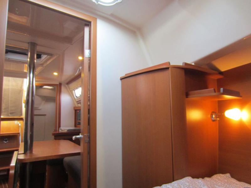 Book yachts online - sailboat - Hanse 325 - Aurelia - rent