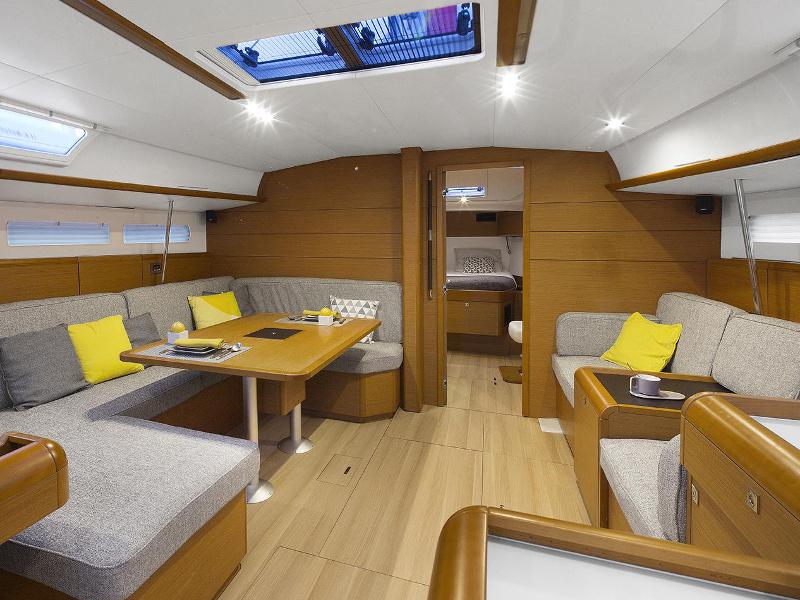 Book yachts online - sailboat - Sun Odyssey 519 - Alboran Bourbon (Las Galletas) - rent