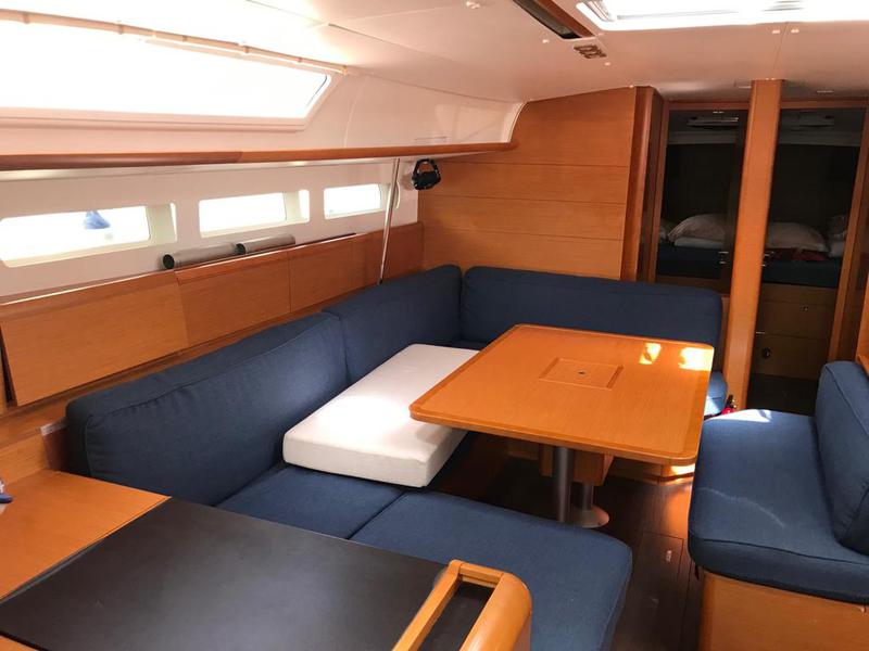 Book yachts online - sailboat - Sun Odyssey 519 - Alboran Cognac (Las Galletas) - rent