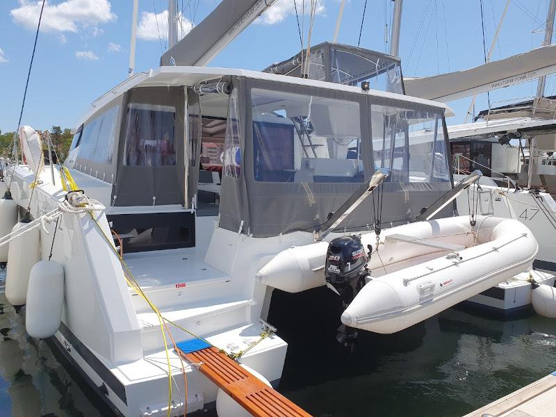 Book yachts online - catamaran - Astréa 42 - Discordia - rent
