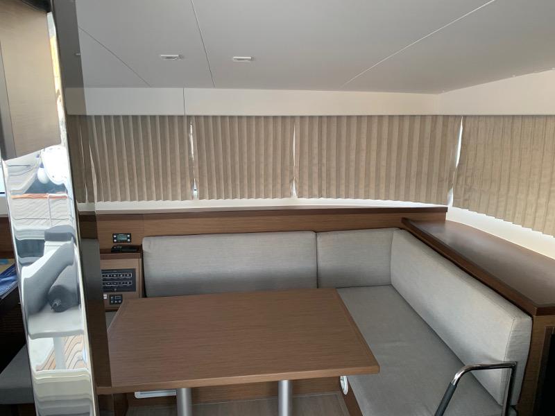 Book yachts online - catamaran - Lagoon 40 - MONARCH new 2020+AC+G - rent
