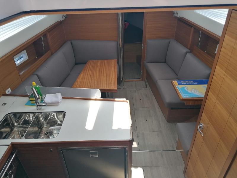Book yachts online - sailboat - Elan 40.1 - TOP SECRET new 2020 - rent