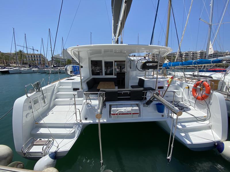 Book yachts online - catamaran - Lagoon 40 - Eskimo  - rent