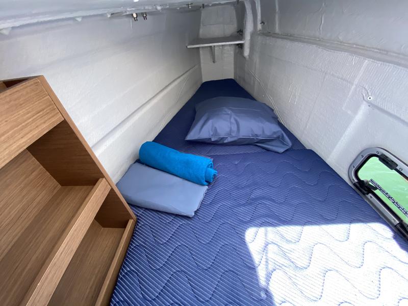 Book yachts online - catamaran - Lagoon 40 - Eskimo  - rent