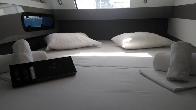 Book yachts online - catamaran - Bali 4.1 - Double Kiss - rent