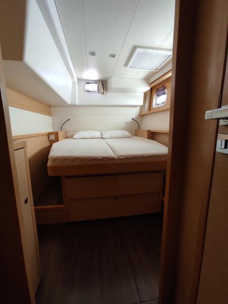 Book yachts online - catamaran - Lagoon 450  Flybridge - Nata - rent