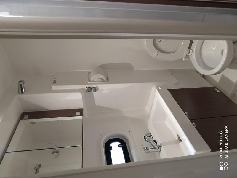 Book yachts online - powercatamaran - Bali 4.3 MY - Flying Dream  - rent