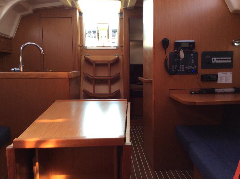 Book yachts online - sailboat - Bavaria Cr 37 - Menkar - rent