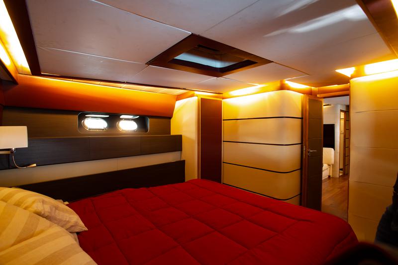 Book yachts online - motorboat - Leopard 23 - Maeva Star - rent