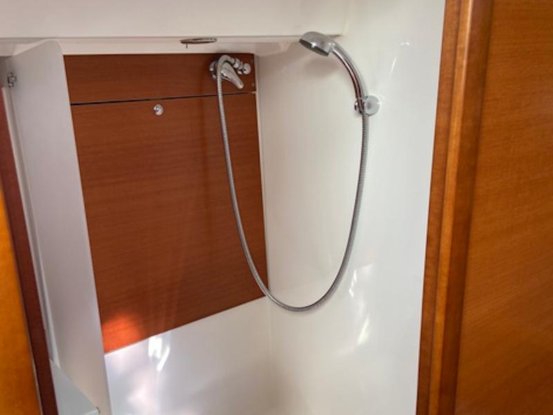 Book yachts online - sailboat - Dufour 405 Grand Large - Naturalmente - rent
