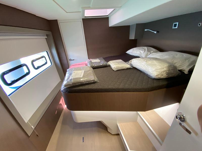 Book yachts online - catamaran - Bali 4.8 Alfa.bm - ALFA.Bm - rent