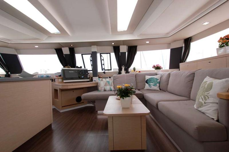 Book yachts online - catamaran - Saba 50 - Tiziano - rent