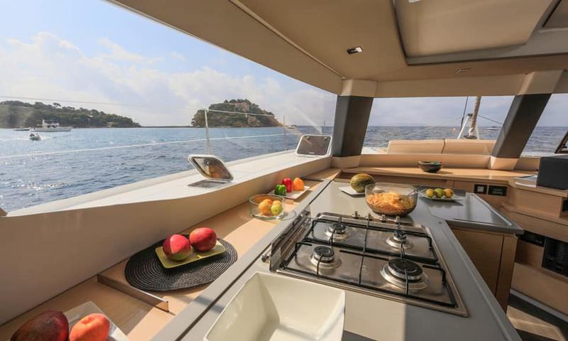 Book yachts online - catamaran - Saba 50 - Tiziano - rent