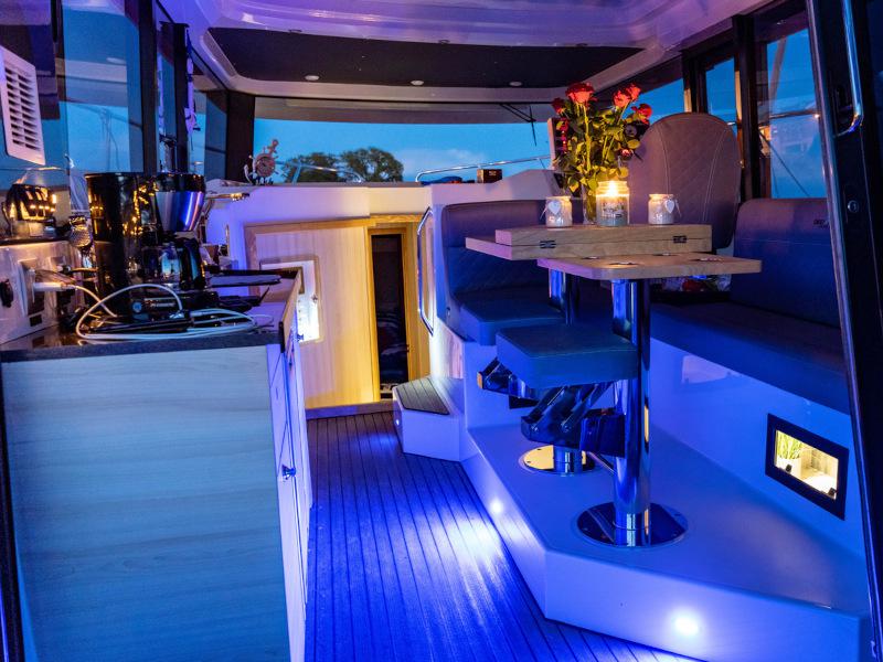 Book yachts online - motorboat - Nautika 1150 - Nautika 1150 (Dominika) - rent