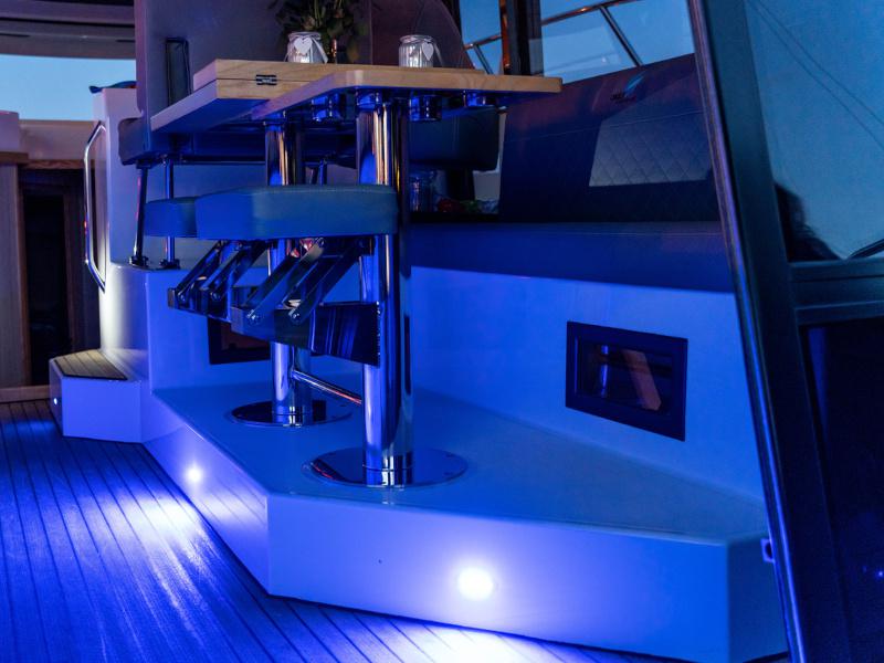 Book yachts online - motorboat - Nautika 1150 - Nautika 1150 (Dominika) - rent
