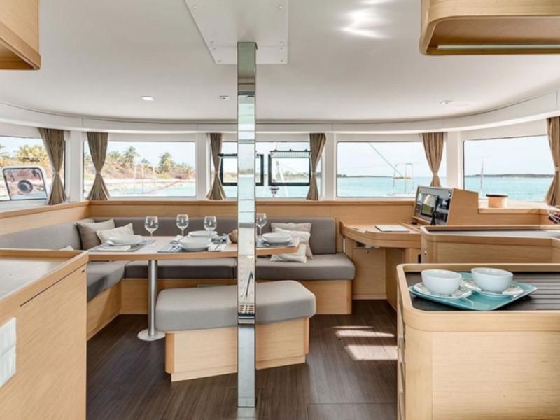 Book yachts online - catamaran - Lagoon 42 - La Colombe (SUNDAY TO SUNDAY) - rent