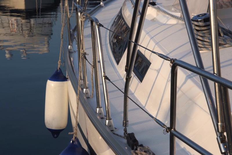 Book yachts online - sailboat - Bavaria Cruiser 41 - JAZZ - rent
