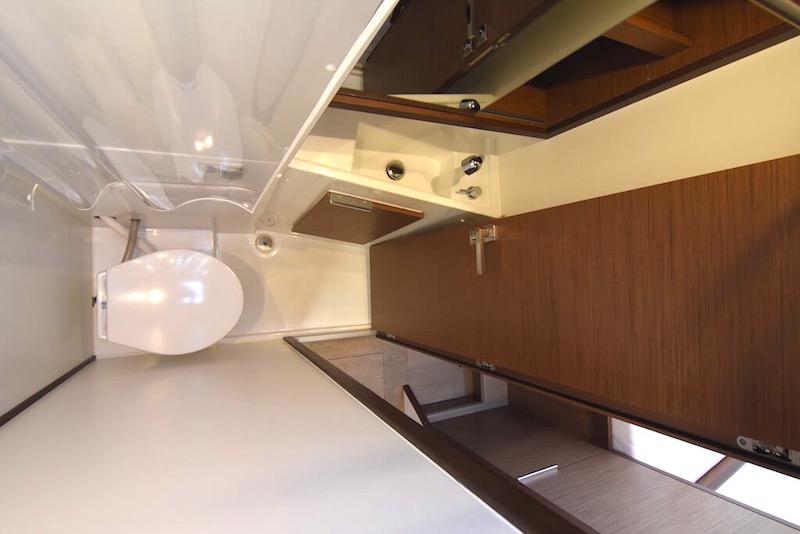 Book yachts online - catamaran - Lagoon 40 - SUNLIGHT - rent