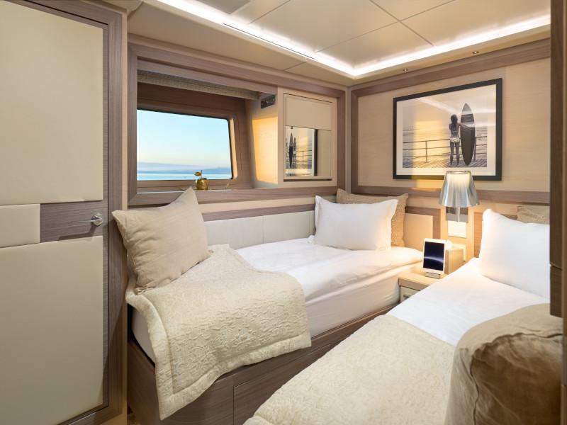 Book yachts online - motorboat - Delfino 93 - Ocean Drive - rent