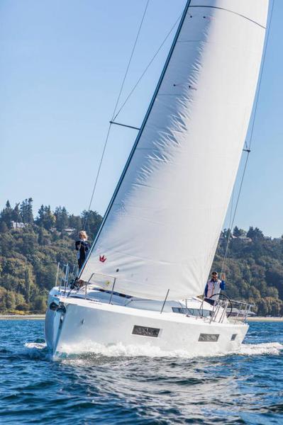 Book yachts online - sailboat - Sun Odyssey 440 - Nymeria | Water-maker - rent