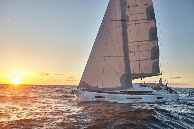 Book yachts online - sailboat - Sun Odyssey 440 - Nymeria | Water-maker - rent