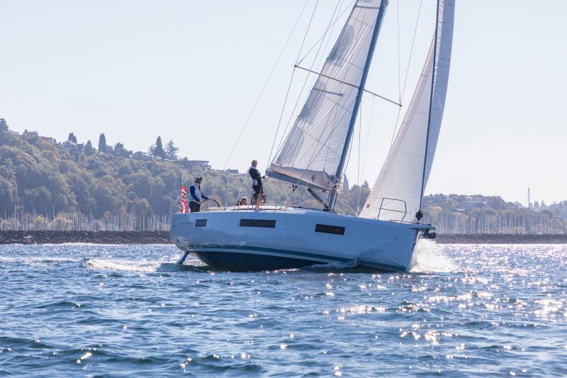 Book yachts online - sailboat - Sun Odyssey 440 - Nymeria | Water-maker - rent