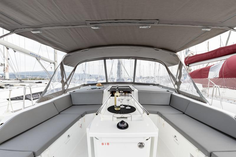 Book yachts online - sailboat - Oceanis 46.1 - Vienna Princess | 12 pax - rent