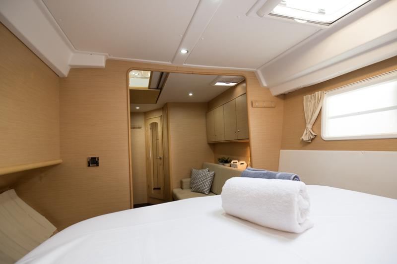 Book yachts online - catamaran - Lagoon 500 - Skippered - TORO BIANCO - rent
