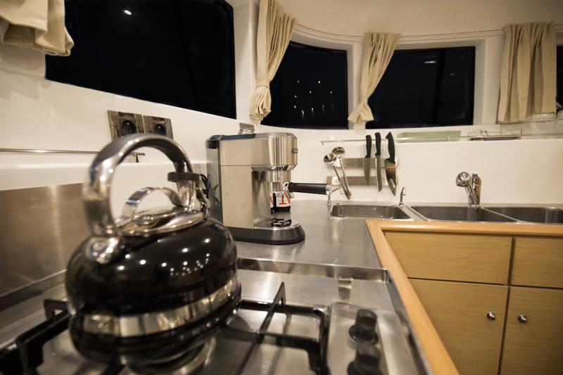 Book yachts online - catamaran - Lagoon 500 - Skippered - TORO BIANCO - rent