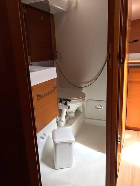 Book yachts online - sailboat - Sun Odyssey 519 -  6 cabs - MARINA - rent