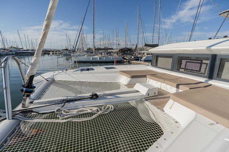 Book yachts online - catamaran - Lagoon 50 (6 cabs) -  Skippered - PELAGIC CAT - rent