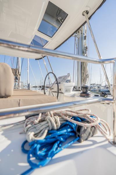 Book yachts online - catamaran - Lagoon 50 (6 cabs) -  Skippered - PELAGIC CAT - rent