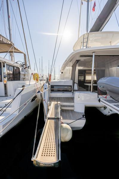 Book yachts online - catamaran - Lagoon 50 (6 cabs) -  Skippered - PELAGIC CAT - rent