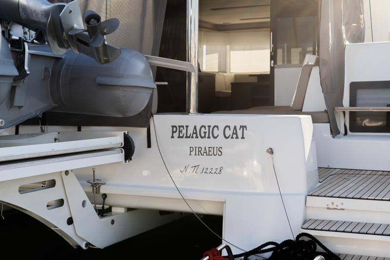 Book yachts online - catamaran - Lagoon 50 (6 cabs) -  Skippered - PELAGIC CAT - rent