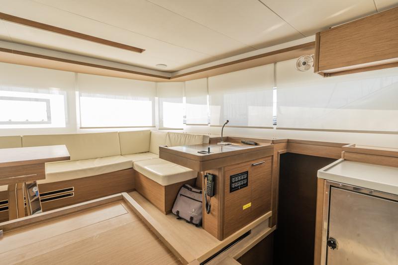Book yachts online - catamaran - Lagoon 50 (6 cabs) -  Skippered - PELAGIC CAT - rent