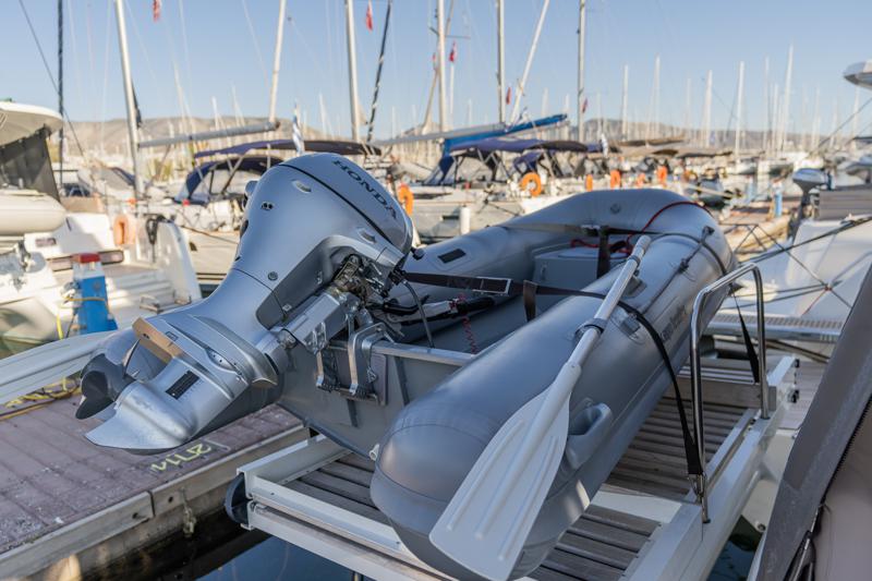 Book yachts online - catamaran - Lagoon 50 (6 cabs) -  Skippered - PELAGIC CAT - rent
