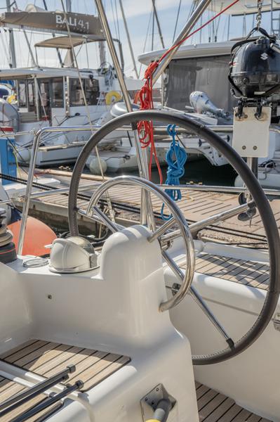 Book yachts online - sailboat - Sun Odyssey 439 - ATHINA - rent