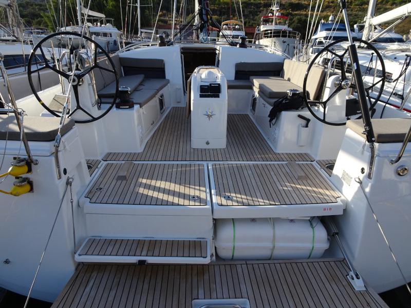 Book yachts online - sailboat - Sun Odyssey 490 - ALFADER (NEW MODEL, BLUE HULL, AC+GEN.) - rent