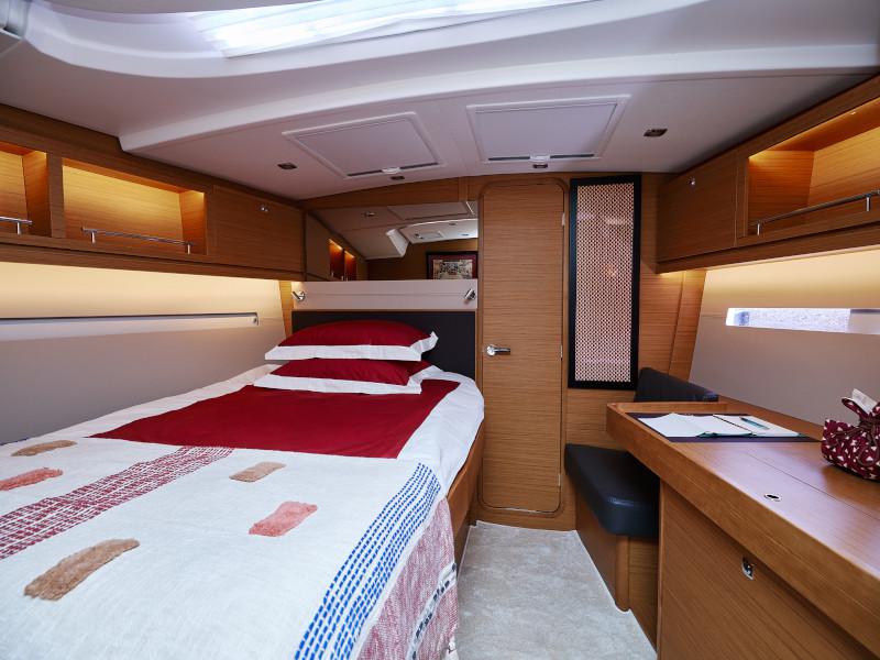 Book yachts online - sailboat - Dufour 56 Exclusive Owner Version - KABUKI - fully equipped - rent