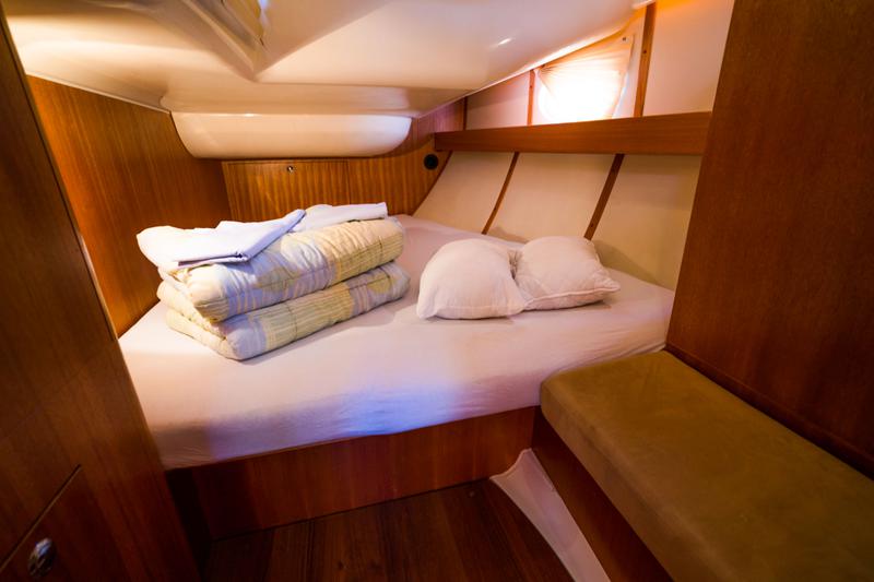 Book yachts online - sailboat - Elan 434 Impression - Skatka (sails 2015) - rent
